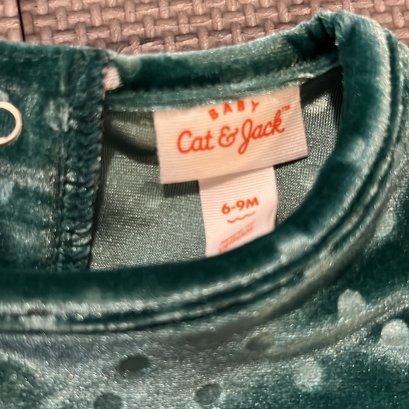 Cat & Jack Green Velvet Onesie and Headband. Size 6-9 months. Worn once! - Picture 3 of 4